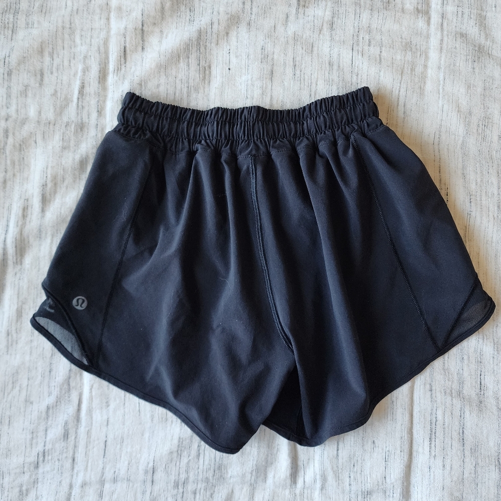 lululemon lined black athletic shorts Size 2